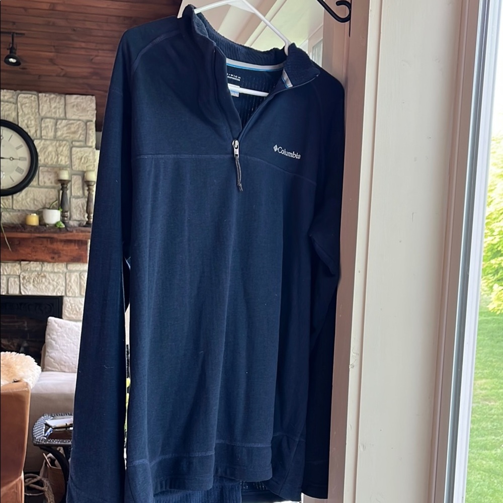 Columbia Blue 1/4 Zip  Sweatshirt
